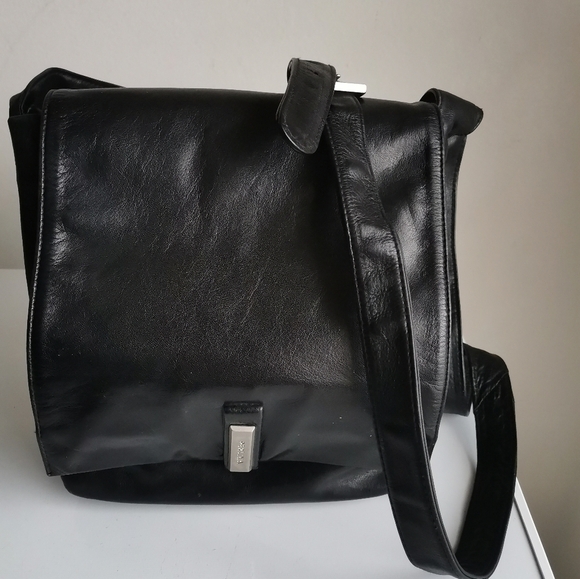 PERLINA NEW YORK LEATHER CROSSBODY BAGS BUNDLE (2 BAGS) - Picture 12 of 13